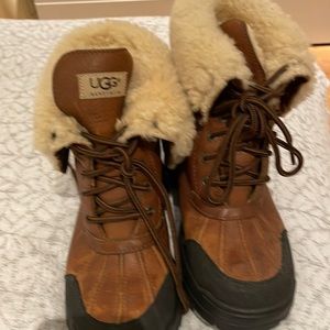 Ugg Shearling boots Womens